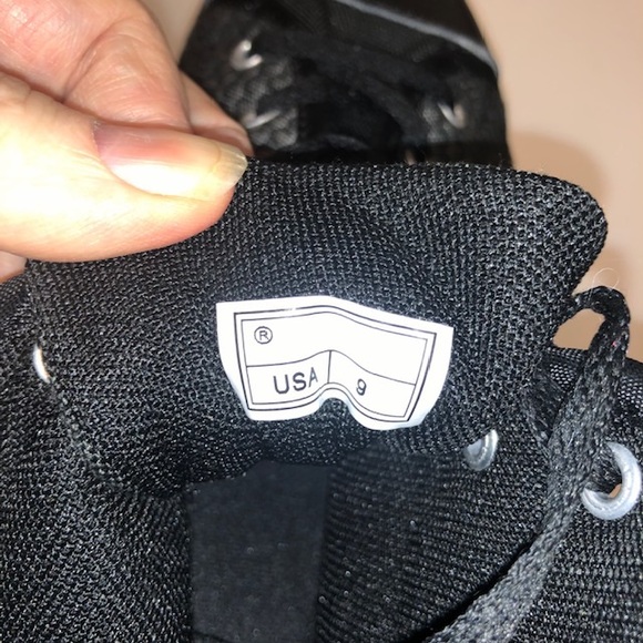 Amazing Colt Gun Sneakers size 9 - Picture 7 of 7